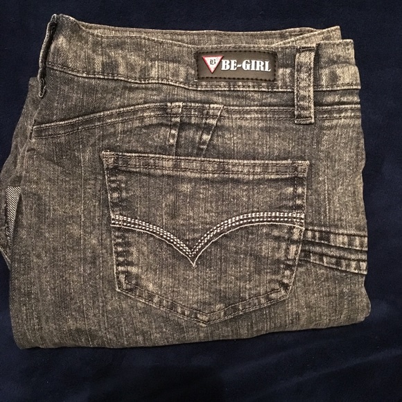 Be Girl distressed capris - Picture 3 of 4